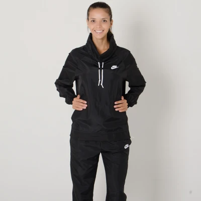 AGASALHO NIKE SPORTWEAR TRACK SUIT FEMININO - Preto/branco AGASALHO NIKE SPORTWEAR TRACK SUIT FEMININO - Preto/branco