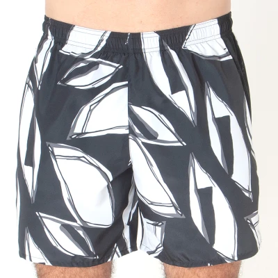 BERMUDA NIKE CHALLENGER FIESTA FLORAL MASCULINA - Preto/branco