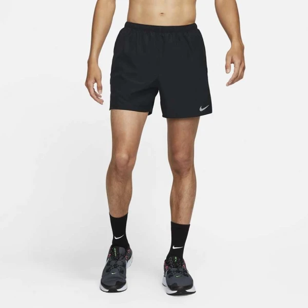 BERMUDA NIKE CORRIDA DRI-FIT CHALLENGER MASCULINA - Preto BERMUDA NIKE CORRIDA DRI-FIT CHALLENGER MASCULINA - Preto