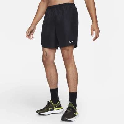 BERMUDA NIKE CORRIDA DRI-FIT CHALLERNGER MASCULINA - Preto BERMUDA NIKE CORRIDA DRI-FIT CHALLERNGER MASCULINA - Preto
