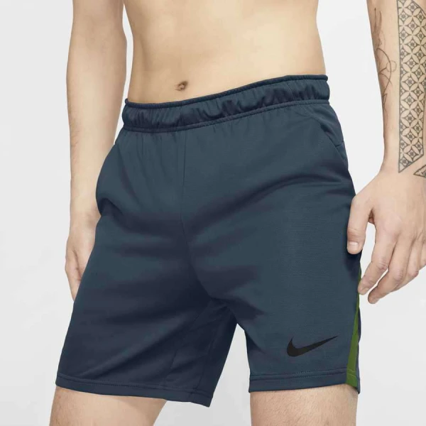 BERMUDA NIKE DRY-FIT TREINO E ACADEMIA MASCULINA - Marinho BERMUDA NIKE DRY-FIT TREINO E ACADEMIA MASCULINA - Marinho