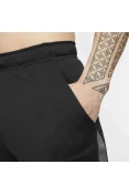 BERMUDA NIKE DRY-FIT TREINO E ACADEMIA MASCULINA - Preto BERMUDA NIKE DRY-FIT TREINO E ACADEMIA MASCULINA - Preto
