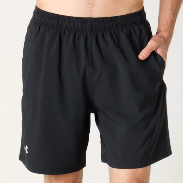 BERMUDA UNDER ARMOUR LAUNCH SW 7 POL MASCULINA - Preto BERMUDA UNDER ARMOUR LAUNCH SW 7 POL MASCULINA - Preto