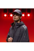 BONÉ ADIDAS BASEBALL AUDI REVOLUT F1 TEAM - Chumbo