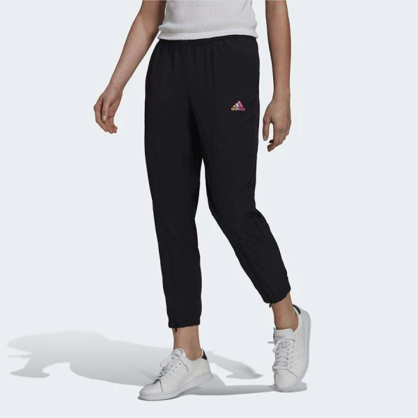 CALÇA ADIDAS 7/8 ESSENTIALS GRADIENT LOGO FEMININA - Preto CALÇA ADIDAS 7/8 ESSENTIALS GRADIENT LOGO FEMININA - Preto