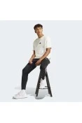 CALÇA ADIDAS AFUNILADA JUSTA PADRÃO SERENO TRÊS LISTRAS AEROREADY MASCULINA - Preto