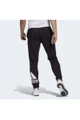 CALÇA ADIDAS MOLETOM BARRA AFUNILADA ESSENTIALS LOGO MASCULINA - Preto CALÇA ADIDAS MOLETOM BARRA AFUNILADA ESSENTIALS LOGO MASCULINA - Preto
