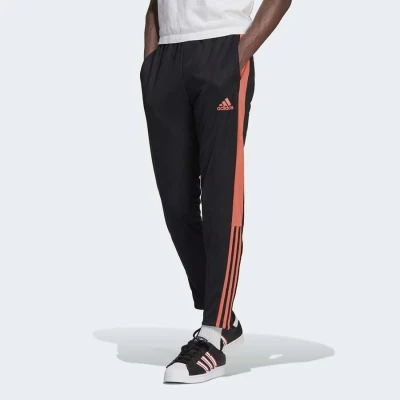 CALÇA ADIDAS TIRO ESSENTIAL MASCULINO - Preto/vermelho CALÇA ADIDAS TIRO ESSENTIAL MASCULINO - Preto/vermelho