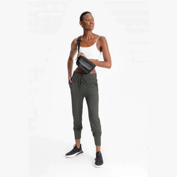 CALÇA LIVE JOGGER COMFY ESSENTIAL FEMININA - Verde CALÇA LIVE JOGGER COMFY ESSENTIAL FEMININA - Verde