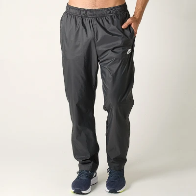 CALÇA NIKE CORE OH WOVEN TRACK MASCULINA - Chumbo CALÇA NIKE CORE OH WOVEN TRACK MASCULINA - Chumbo