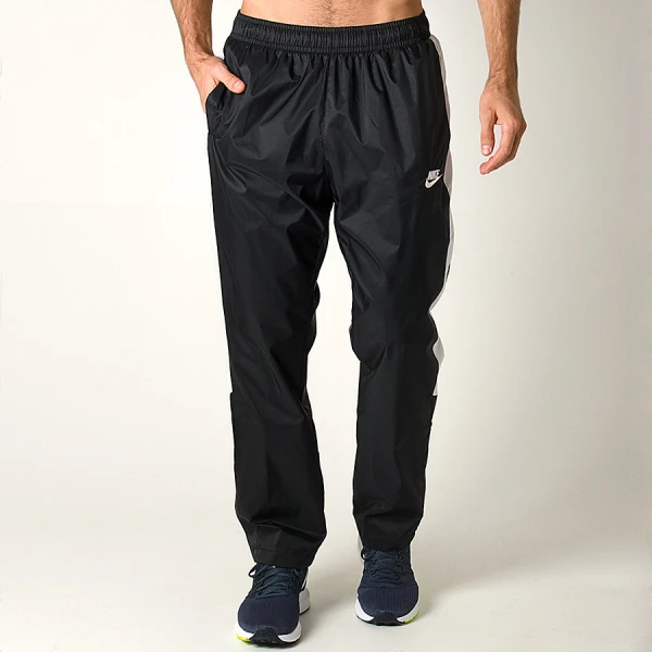 CALÇA NIKE CORE OH WOVEN TRACK MASCULINA - Preto/branco CALÇA NIKE CORE OH WOVEN TRACK MASCULINA - Preto/branco