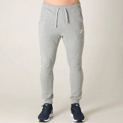 CALÇA NIKE SPORTSWEAR CLUB JOGGER MASCULINA - Cinza CALÇA NIKE SPORTSWEAR CLUB JOGGER MASCULINA - Cinza
