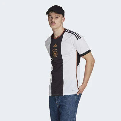 CAMISA ADIDAS ALEMANHA OFICIAL I 2022 TORCEDOR MASCULINA - Preto/branco CAMISA ADIDAS ALEMANHA OFICIAL I 2022 TORCEDOR MASCULINA - Preto/branco