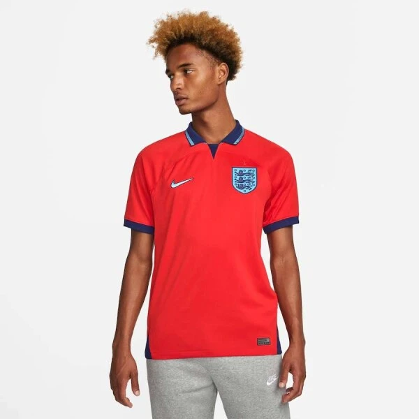 CAMISA NIKE INGLATERRA OFICIAL II 2022/23 TORCEDOR PRO - Vermelho CAMISA NIKE INGLATERRA OFICIAL II 2022/23 TORCEDOR PRO - Vermelho