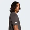 CAMISETA ESTAMPADA ADIDAS AUDI REVOLUT F1 TEAM DNA MASCULINA - Chumbo CAMISETA ESTAMPADA ADIDAS AUDI REVOLUT F1 TEAM DNA MASCULINA - Chumbo