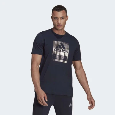 CAMISETA ADIDAS ESTAMPADA FOIL LOGO BOX MASCULINA - Marinho CAMISETA ADIDAS ESTAMPADA FOIL LOGO BOX MASCULINA - Marinho