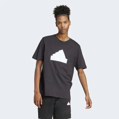 CAMISETA ADIDAS FUTURE ICONS BADEG OF SPORT MASCULINA - Preto CAMISETA ADIDAS FUTURE ICONS BADEG OF SPORT MASCULINA - Preto