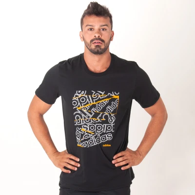 CAMISETA ADIDAS LOGO COLLAGE GRAPHIC MASCULINA - Preto CAMISETA ADIDAS LOGO COLLAGE GRAPHIC MASCULINA - Preto