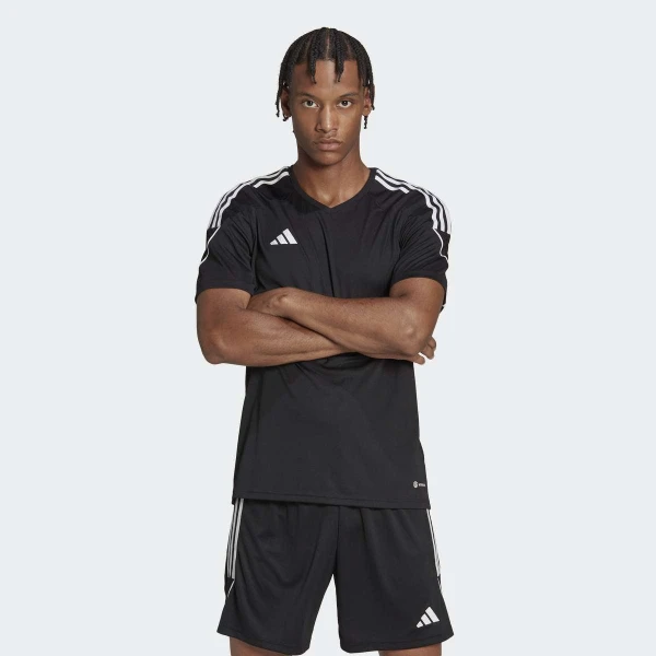 CAMISETA ADIDAS TIRO 23 JSY MASCULINA - Preto/branco CAMISETA ADIDAS TIRO 23 JSY MASCULINA - Preto/branco