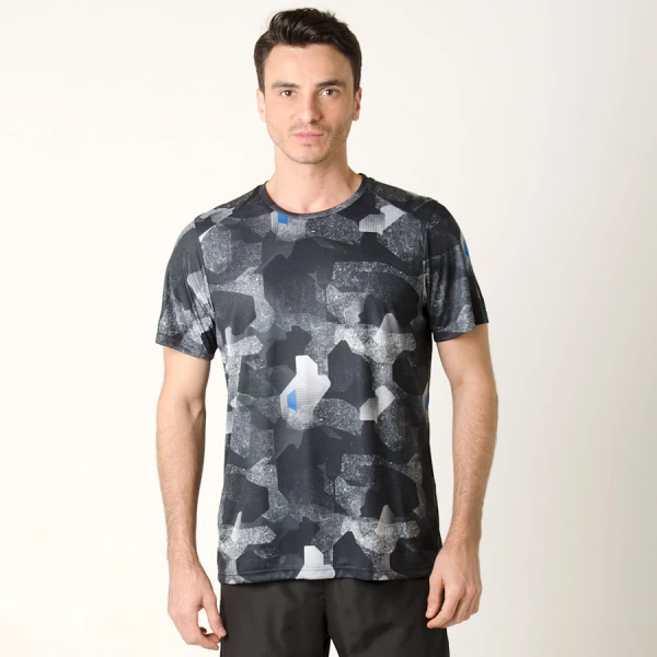 CAMISETA ASICS FUZEX PRINTED SS TEE MASCULINA - Preto/cinza