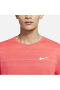 CAMISETA DE CORRIDA NIKE DRI-FIT MILER MASCULINA - Laranja
