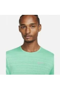 CAMISETA DE CORRIDA NIKE DRI-FIT MILER MASCULINA - Verde/prata