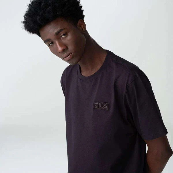 CAMISETA FILA ESSENCIAL COMFORT MASCULINA - Preto