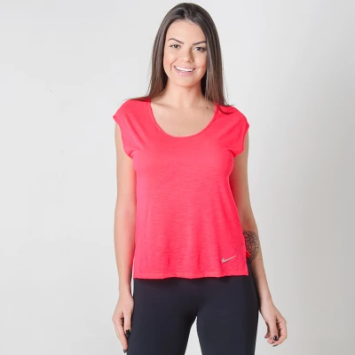 CAMISETA NIKE BREATHE TOP COOL FEMININA - Rosa CAMISETA NIKE BREATHE TOP COOL FEMININA - Rosa