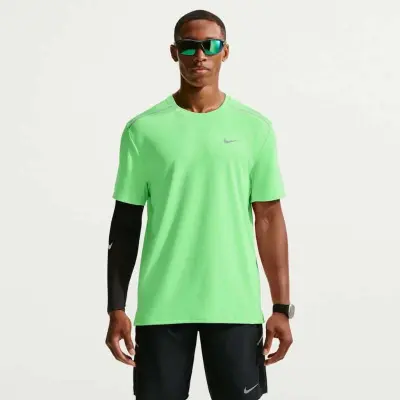 CAMISETA NIKE DF UV MILER MASCULINA - Verde