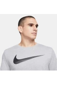 CAMISETA NIKE DFC TEE 2YR SWSH MASCULINA - Cinza CAMISETA NIKE DFC TEE 2YR SWSH MASCULINA - Cinza