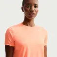 CAMISETA NIKE DRI-FIT FEMININA - Laranja