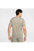 CAMISETA NIKE DRI-FIT LEGEND MASCULINA - Verde/preto