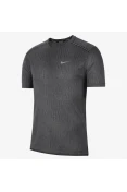 CAMISETA NIKE DRI-FIT MILER MASCULINA - Chumbo CAMISETA NIKE DRI-FIT MILER MASCULINA - Chumbo