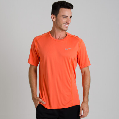 CAMISETA NIKE DRI-FIT MILER SS MASCULINA - Laranja CAMISETA NIKE DRI-FIT MILER SS MASCULINA - Laranja