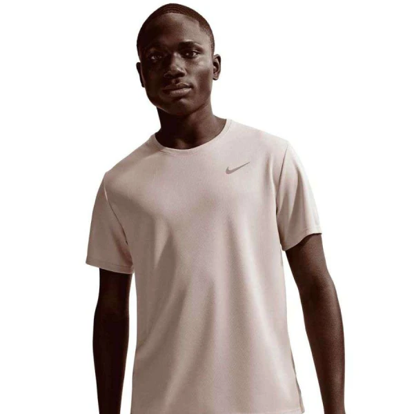 CAMISETA NIKE DRI-FIT MILLER MASCULINA - Bege