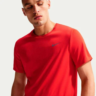 CAMISETA NIKE DRI-FIT MILLER MASCULINA - Vermelho