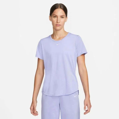 CAMISETA NIKE DRI-FIT ONE FEMININA - Lilas CAMISETA NIKE DRI-FIT ONE FEMININA - Lilas