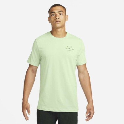 CAMISETA NIKE DRI-FIT RUN DIVISION MASCULINA - Verde