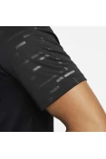 CAMISETA NIKE DRI-FIT UV RUN DIVISION MILER MASCULINO - Preto