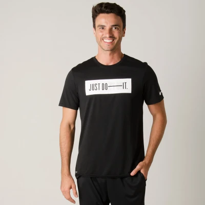 CAMISETA NIKE DRY DONT QUIT MASCULINA - Preto/branco