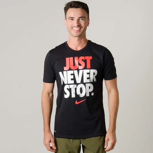 CAMISETA NIKE DRY JUST NEVER MASCULINA - Preto CAMISETA NIKE DRY JUST NEVER MASCULINA - Preto