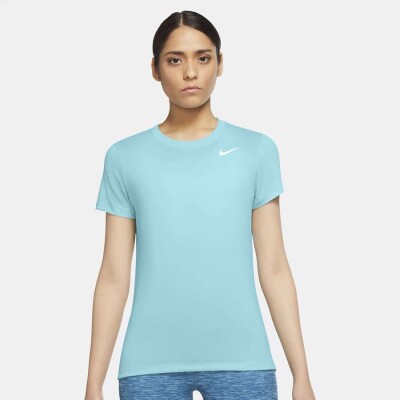 CAMISETA NIKE DRY LEGEND FEMININA - Azul celeste CAMISETA NIKE DRY LEGEND FEMININA - Azul celeste