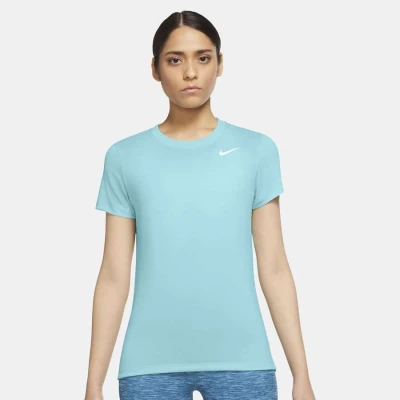 CAMISETA NIKE DRY LEGEND FEMININA - Azul celeste CAMISETA NIKE DRY LEGEND FEMININA - Azul celeste