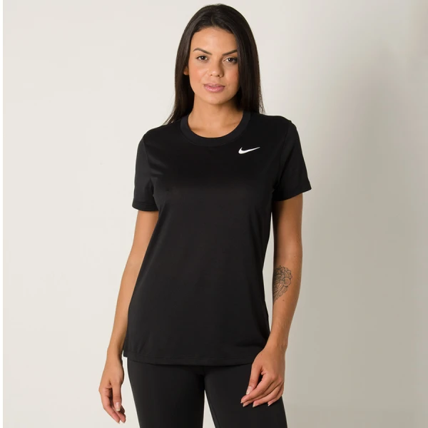CAMISETA NIKE DRY LEGEND FEMININA - Preto CAMISETA NIKE DRY LEGEND FEMININA - Preto
