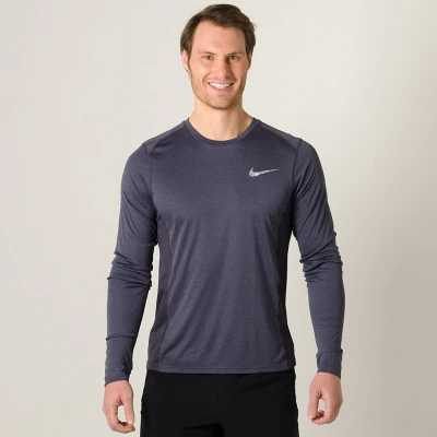 CAMISETA NIKE DRY MILER RUNNING TOP MANGA LONGA MASCULINA - Grafite CAMISETA NIKE DRY MILER RUNNING TOP MANGA LONGA MASCULINA - Grafite