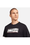 CAMISETA NIKE FC TEE SEASONAL BLOCK MASCULINA - Preto CAMISETA NIKE FC TEE SEASONAL BLOCK MASCULINA - Preto