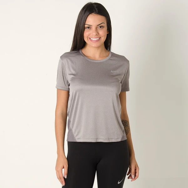 CAMISETA NIKE MILER FEMININA - Cinza CAMISETA NIKE MILER FEMININA - Cinza