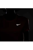 CAMISETA NIKE MILER FEMININA - Salmao