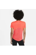 CAMISETA NIKE MILER FEMININA - Salmao