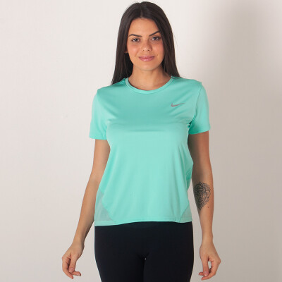CAMISETA NIKE MILER FEMININA - Verde CAMISETA NIKE MILER FEMININA - Verde